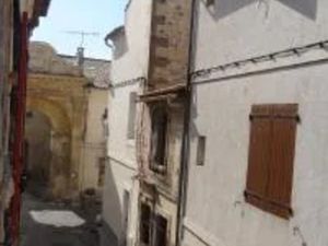 Location meublée appartement 1 pièce 30 m² à Arles (13200)  660 €