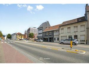Ruime  instapklare handelswoning mt groot duplex-appartement