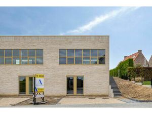 *** ONDER COMPROMIS binnen 7 dagen ***