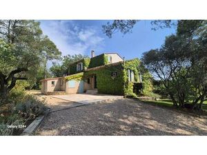 Location Maison 6 pièces 171m² ST MAXIMIN LA STE BAUME 83470