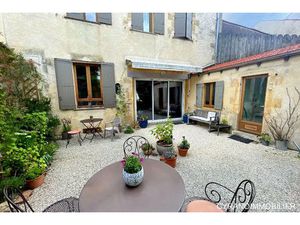Vente maison 8 pièces 208 m² Bergerac (24100)