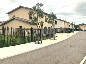 Annonce vente terrain terrain de 378m2 à Montanay (69250) - ParuVendu.fr ref 992782200629