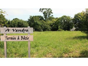Bouin - terrain constructible - 759 m²