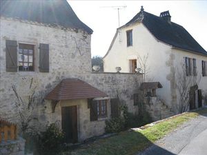 Vente maison 9 pièces 220 m² à Carlucet (46500)  118 800 €