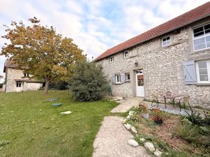 Vente maison 8 pièces 141 m² à Bréval (78980)  350 000 €