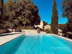 Propriété viticole de 283 m2 sur plus de 13 hectares - Vallée de la Ceze