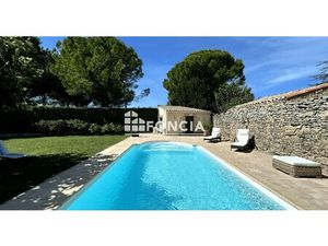 Villa de luxe à vendre à Montaren-et-Saint-Médiers