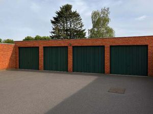 Garage à louer à Eeklo € 95 (LF5G6) - Huysman Bouw | Zimmo