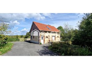 Ensemble maison d'habitation  gîte et herbage