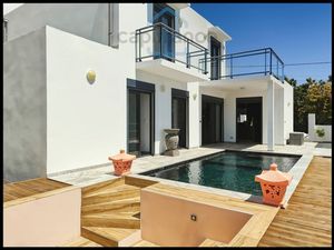 Villa contemporaine F6 avec piscine & vue mer – Sainte-Rose
