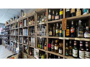 BORMES-LES-MIMOSAS - FONDS DE COMMERCE - CAVE A VINS ET SPIRITUEUX