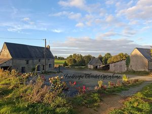 Vente propriété 3 pièces 82 m² à Hercé (53120)  140 000 €