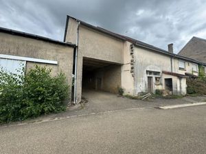 Vente maison 5 pièces 128 m² à Le Pin (39210)  152 000 €