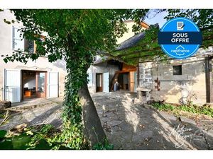 Maison de village avec jardin à CHAUSSAN (69)