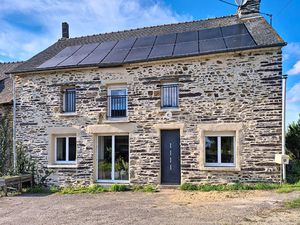 Maison T6 près de CAMPENEAC à vendre