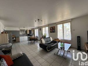 Vente Appartement 4 pièces à Longeville-sur-Mer (85560) : à vendre 4 pièces / 82m² Longevi