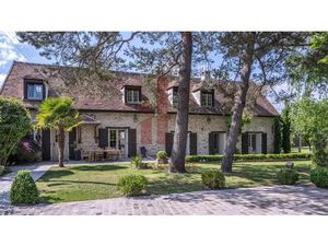 Vente maison 9 pièces 266 m² à Fontainebleau (77300)  1 144 000 €