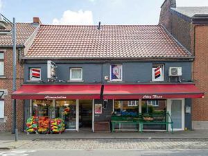 Immeuble surface commerciale avec appartement!