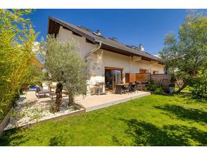 Vente maison 4 pièces 111 m² à Annecy (74000)  625 000 €