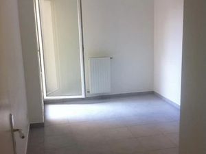 Location appartement 2 pièces 39 m² à Evry (91000)  810 €