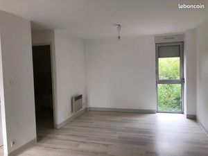 Studio 1 pièce 33 m²