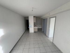 Location appartement 2 pièces 43 m² à Montbrison (42600)  465 €