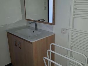 Location appartement 3 pièces 57 m² à Sorgues (84700)  715 €
