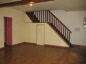 Location maison 4 pièces 81 m² à Poix-du-Nord (59218)  580 €