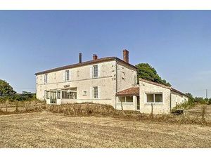 À VENDRE Ensemble immobilier de caractère du XVI siècle situé au Langon  à 15 min de Fonte