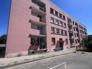 Vente appartement 5 pièces 81 m² Bourg-Saint-Andéol (07700)