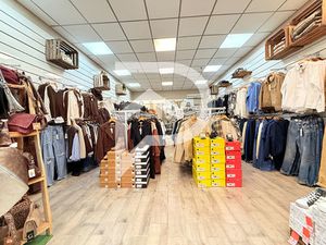 Local commercial en Prêt- à- porter Gardanne de 50 m2