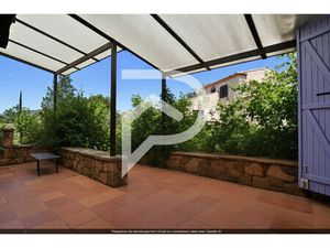 Maison traditionnelle de type 7 avec sous sol et terrain de 745 m2