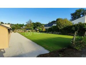 Terrain de 347 m² à Betton