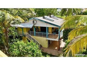 Villa 8 pièces 166 m²