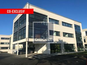 Location Local Professionnel 2 535m² ST GREGOIRE 35760