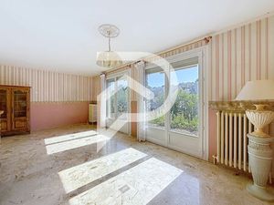 À vendre Maison familiale avec fort potentiel à LURAY