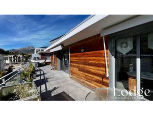 Vente appartement 4 pièces 77m2 Briançon 05100 - 440000 € - Surface Privée