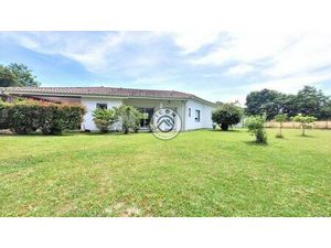 Villa contemporaine avec piscine