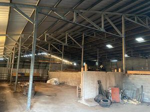 Vente immeuble 1500 m² Lacapelle-Marival (46120)