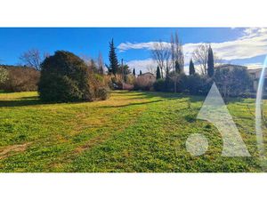 Terrain à bâtir de 1.037m² sur la commune de Villecroze.