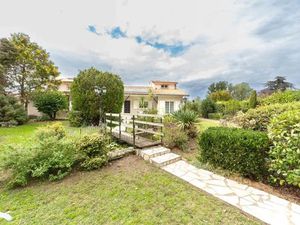 Vente maison 7 pièces 225 m² à Virsac (33240)  359 040 €