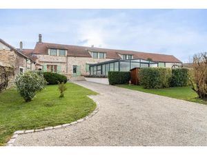 Vente ferme 9 pièces 270 m² à Epernon (28230)  699 000 €
