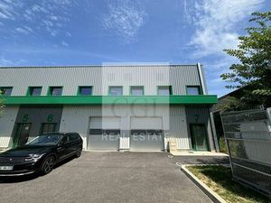 Location commerce 154 m² à Mions (69780)