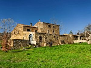 maison en pierre à vendre à Saint-Maime