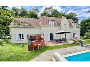 Maison de standing à 12 Minutes de Marines 9 pièce(s) 210 m2