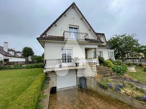 Maison Noiseau 7 pièce(s) 166 m2 - 5 chambres