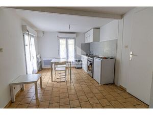 A vendre 2 appartements avec 2 place de parking saclas