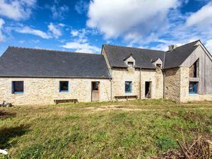 Vente maison 2 pièces 200 m² à Plougoulm (29250)  150 500 €