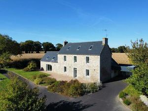 Maison en pierres 10 pièces