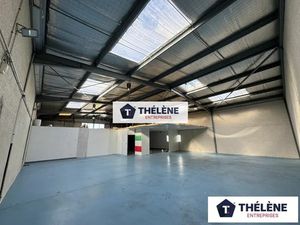 V9826 - MAUGUIO - A LOUER - LOCAL D'ACTIVITE / COMMERCIAL 395 M² ENVIRON